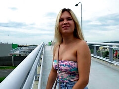 Tussi, Grosser schwanz, Blondine, Blasen, Spermaladung, Hardcore, Im freien, Realität