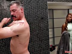 デカチン, 黒人, フェラチオ, 黒人, 毛深い, 異人種間, マッサージ, オイル