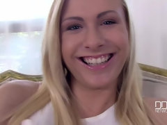 Czech Girl-Next-Door’s Foot and Leg Fetish Casting Session