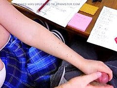 Grosser schwanz, Erstes mal, Handjob, Hd, Öffentlich, Student, Jungendliche (18+), Uniform