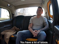 18 jaar, Enthousiasteling, Kont, Hondjeshouding, Openbaar, Realiteit, Kousen, Tieten likken