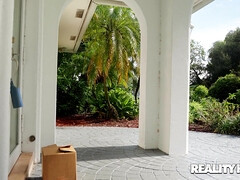 Cul, Salle de bains, Noire, Gorge profonde, En levrette, Interracial, Léchez, Nénés