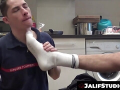 Leie, In den arsch, Grosser schwanz, Blasen, Kehlenfick, Hundestellung, Handjob, Tätowierung