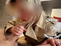 Grote mammen, Blond, Pijpbeurt, Sperma in gezicht, Ondergoed, Moeder, Gezichtspunt, Stiefmoeder