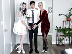 18 летние, Большая жопа, Большой член, Большие сиськи, Минет, Собачьи, Две девушки, Тощие