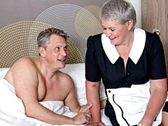 Belle grosse femme bgf, Grosse bite, Gros seins, Blonde, Sucer une bite, Rondelette, En levrette, Mature