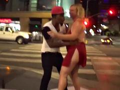 Amateur, Grosse bite, Gros seins, Noire, Sucer une bite, Interracial, De plein air, Public