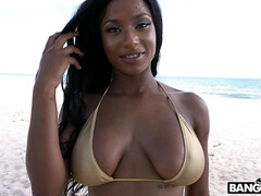 Cul, Gros cul, Gros seins, Plantureuse, Tir de sperme, Noir ébène, Seins naturels, Nénés