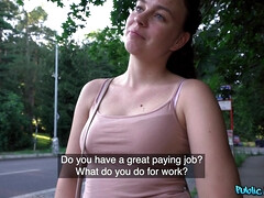 Leie, Arsch, Blasen, Braunhaarige, Tschechisch, Absätze, Im freien, Schlucken