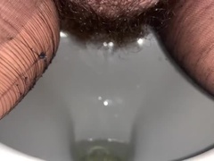 Mature Italian Housewife Pisses in Pantyhose on Toilet Then Gives Blowjob in 4K