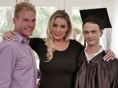 Большая жопа, Большие сиськи, Блондинки, Минет, Собачьи, Волосатые, Мастурбация, Милф