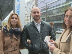 Rubia, Mamada, Ffm, Pajear, Lencería, Público, Trio, Tetas
