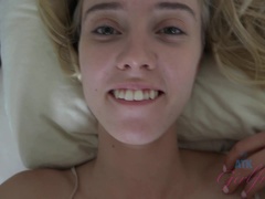 Leie, Blondine, Blasen, Fingern, Freundin, Orgasmus, Pov, Titten