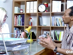 Mooie dikke vrouwen, Grote mammen, Zwart, Blond, Hardcore, Interraciaal, Zoenen, Rijpe lesbienne