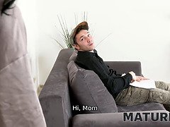 Unschuldig, Reif, Mutti, Russisch, Verführt, Sohn, Stiefmutter, Strümpfe
