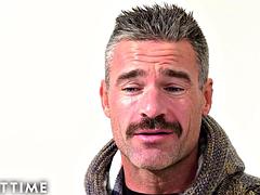 Blondine, Blasen, Braunhaarige, Hardcore, Lingerie, Strumpfhose, Reiten, Titten