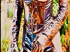 Horny babes eat pussy and use candle as cock