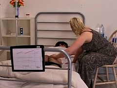 In den arsch, Grosse titten, Blasen, Geile alte tussi, Europäisch, Oma, Hardcore, Milf