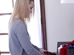 Blondine, Vollbusig, Spermaladung, Süss, Schwanz, Natürlich, Jungendliche (18+), Titten