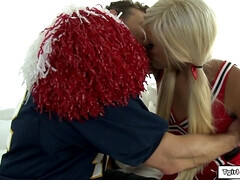 アナル, デカチン, チアリーダー, イマラチオ, 手コキする, シーメール, オッパイの