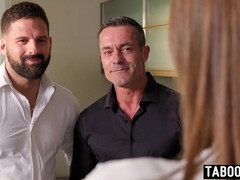 Grosse bite, Gros seins, Sucer une bite, Brunette brune, Femme couguar, Queue, Mère que j'aimerais baiser, Maigrichonne