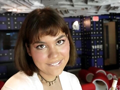 Leie, Grosse titten, Blasen, Viele männer bespritzen eine frau, Handjob, Hardcore, Pov, Jungendliche (18+)