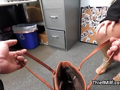 Любители, Блондинки, Пухленькие, Пальцем, Мамочка, В офисе, Киски, Шпионские видео