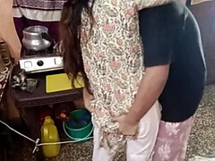 Leie, Arsch, Indisch, Milf, Nackt, Muschi, Stiefmutter, Eng