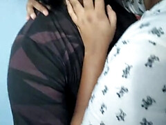 Petit ami, Tromperie, Couple, Hd, Fait maison, Indienne, Embrassement, Sous la jupe