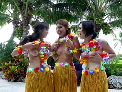 Жопа, Лизание, Вечеринка, Киски, Тату, Молоденькие, Стринги, Сиськи