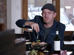 Grosser schwanz, Grosse titten, Blasen, Braunhaarige, Spermaladung, Hundestellung, Aufs gesicht abspritzen, Natürlichen titten