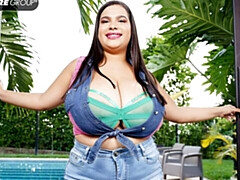 Любители, Большие сиськи, Брюнетки, Пухленькие, Пальцем, Соло, Стриптизерша, Игрушки