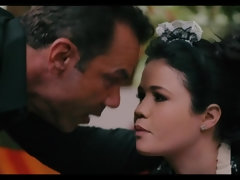 Vollbusig, Erotisch, Fingern, Flashen, Latex, Hausmädchen, Muschi, Titten