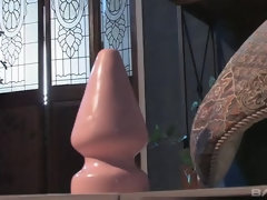 Анальный секс, Мастурбация, Реалити, Соло, Тату, Игрушки