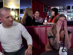 Минет, Чешки, Европейки, Хд, Вечеринка, На публике, Тату, Сиськи