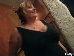 Wohlbeleibte schöne frauen, Blasen, Fett, Handjob, Hardcore, Hd, Milf, Party