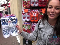 Enthousiasteling, Kont, Blond, Harig, Klein, Dikke tepels, Kut duiken, Tieten likken