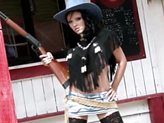 Leie, Grosser arsch, Grosse titten, Milf, Nackt, Solo, Strümpfe, Entkleiden