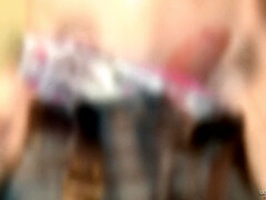 Nana, Gros seins, Bisexuelle, Couple, Léchez, Seins naturels, Petite femme, Plan cul à trois