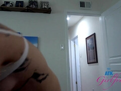 18 ans, Brunette brune, Éjaculation interne, Petite amie, Hard, Pov, Fumer, Adolescente