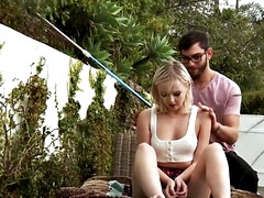 美女, ブロンド, 大学生, チン, 手コキする, なめる, マッサージ, アウトドア