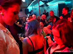 美女, バイセクシャル, 乱交, グループ, ハードコア, なめる, アウトドア, 公共