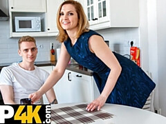 ブロンド, フェラチオ, Hd, キッチン, 淫乱熟女, ロシア人, ストッキング, オッパイの