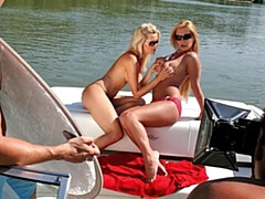 デカパイ, 指いじり, キス, 下着, オナニー, アウトドア, オマンコ, オッパイの