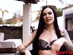 Sucer une bite, Faciale, Bâillonner, Tatouage