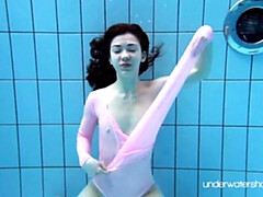 美女, チェコ, 女, フェティッシュ, 自然山雀, プール, 公共, 一人