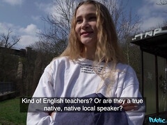 Amerikaans, Kont, Lul, Natuurlijke tieten, Openbaar, Russisch, Rok, Tieten likken