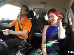 Chica, Coche, Corrida, Público, Realidad, Pelirrojo, Montar, Afeitado