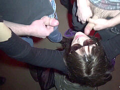 Любители, Буккаке, В клубе, Семяизвержение, Групповуха, Милф, Мамочка, Оргии