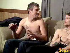 Corridas, Gay, Masturbación, Solo, Tatuaje